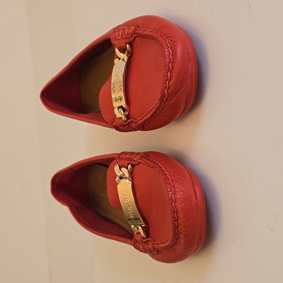 Coach Women's Olive Loafers in Red Pebble Grain Leather Round Toes Size 7B - Picture 4 of 14